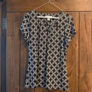 White House Black market black and white blouse